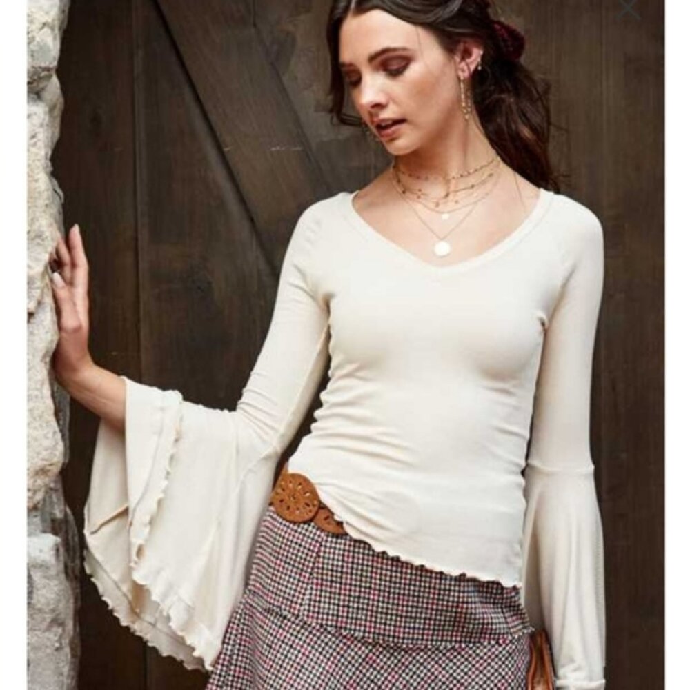 Altar'd State Cream Bell Sleeve V-Neck Long Sleeve Top